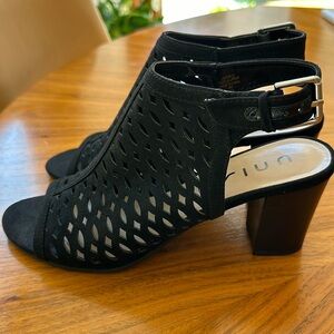 Unisa Ungaila black Suede sandals